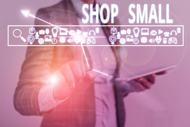 Signo de texto que muestra Shop Small. Foto conceptual movimiento nacional que celebra las pequeñas empresas todos los días
. - Foto, Imagen