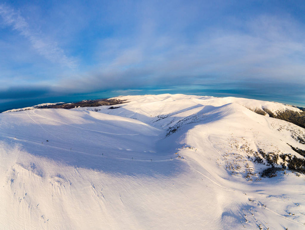 Picturesque winter panorama of mountain hills - Φωτογραφία, εικόνα