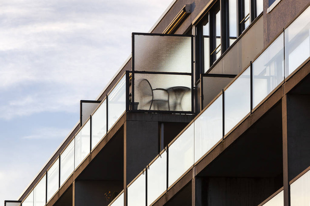 Balkone einer Eigentumswohnung aus Beton - Foto, Bild
