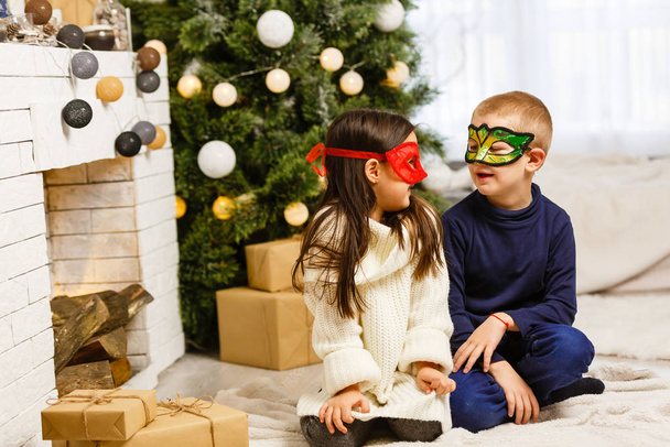 children at the Christmas photo session  - 写真・画像