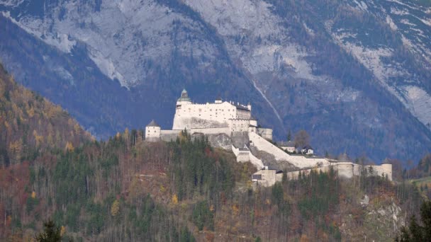 Castelo de Hohenwerfen, uma fortaleza rochosa medieval em Werfen, Salzburgo, Áustria
 - Filmagem, Vídeo