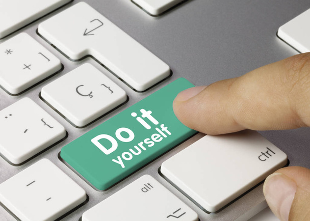Do it yourself - Inscription on Green Keyboard Key. - 写真・画像