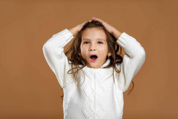 happy surprised little child girl - Valokuva, kuva