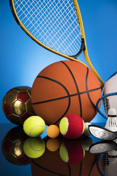 Jaki sport lubisz najbardziej? balls with equipment, Winner background - Zdjęcie, obraz