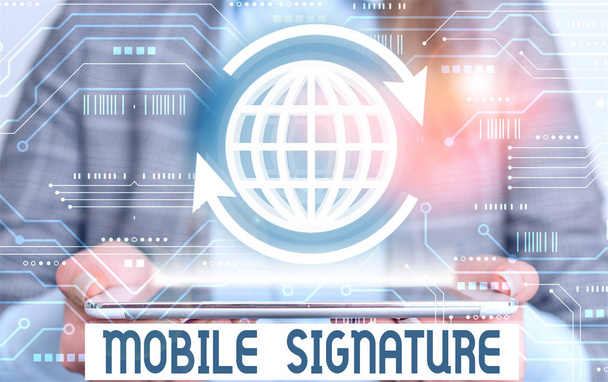 Текст для написания слов Mobile Signature. Бизнес-концепция цифровой подписи, созданная либо на мобильном телефоне
. - Фото, изображение