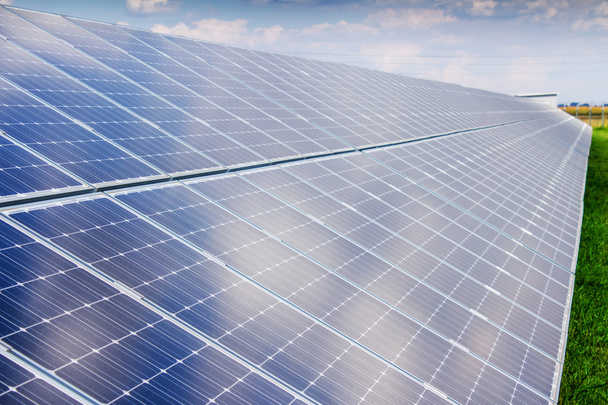 solar panel and renewable energy - Foto, afbeelding