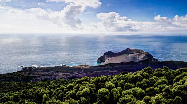 Krajina na Capelinhos sopky kaldera, Faial, Azory, Portugalsko - Fotografie, Obrázek