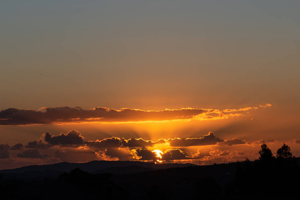 Bellissimo paesaggio al tramonto, Mazzarino, Caltanissetta, Sicilia, Italia, Europa
 - Foto, immagini