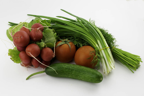 légumes et légumes verts sur fond blanc
 - Photo, image