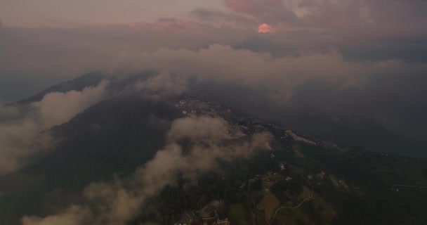 Kaunis auringonnousu Hehuanshan aamunkoitteessa, Taiwan - Materiaali, video