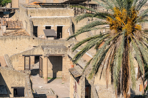 Ruins of Herculaneum, which was covered by volcanic dust after V - Photo, Image