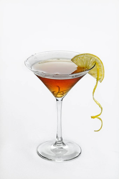 A vertical isolated shot of Cosmopolitan Cocktail - perfect for menu usage - Foto, afbeelding