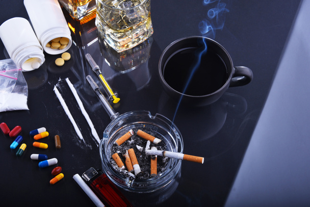 Addictive substances, including alcohol, cigarettes and drugs - Foto, afbeelding