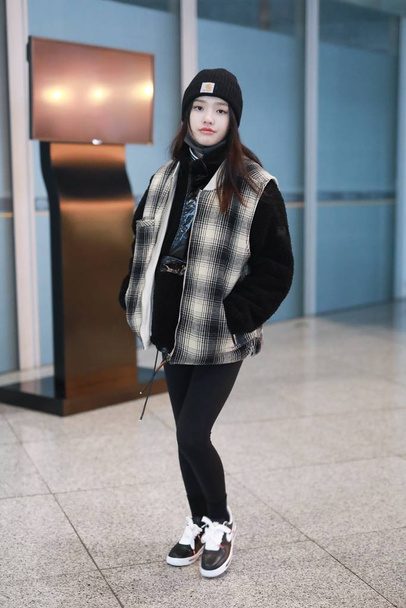 CHINA JELLY LIN FASHION OUTFIT BEIJING AIRPORT - Foto, immagini