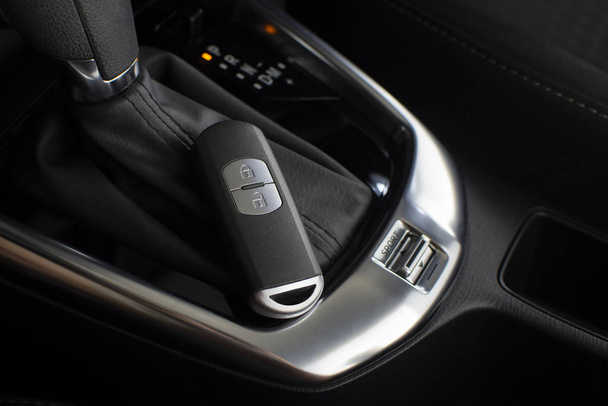 Keyless car remote on a automatic transmission. - Photo, Image