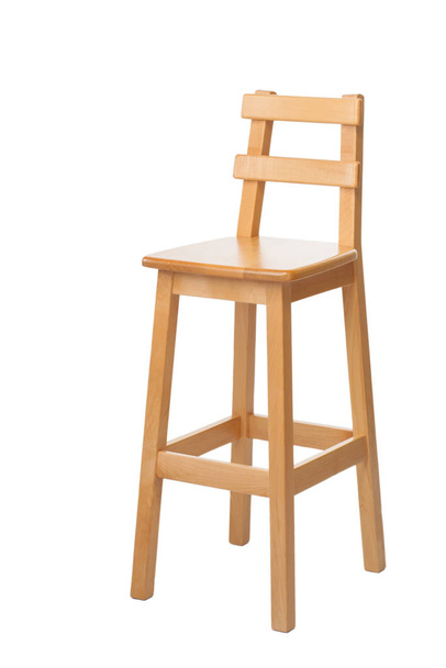Moderna silla de bar de madera aislada sobre fondo blanco, vista lateral. Taburete de bar largo ligero
. - Foto, Imagen
