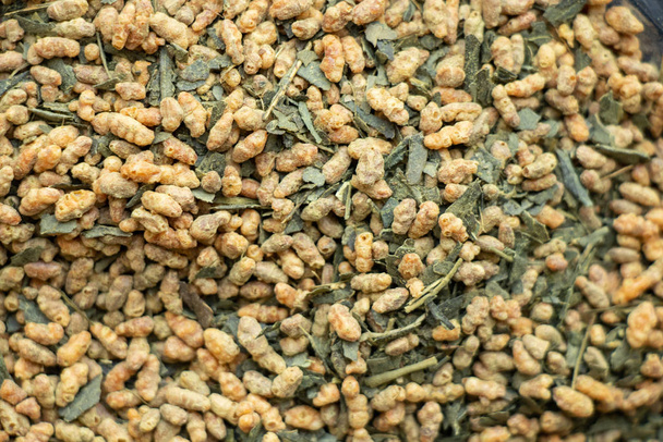 zielona herbata ze smażonym ryżem zbliżyć jako tło - Zdjęcie, obraz