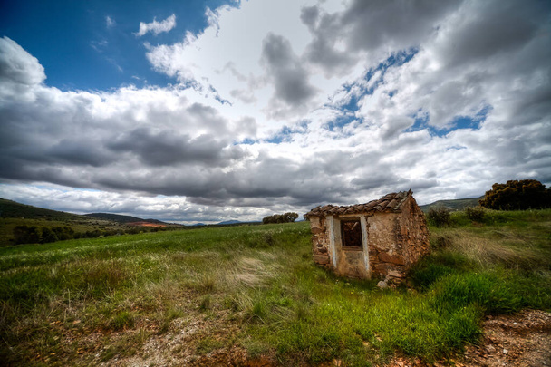 Montes de Toledo 'da manzara, Castilla La Mancha, İspanya. - Fotoğraf, Görsel
