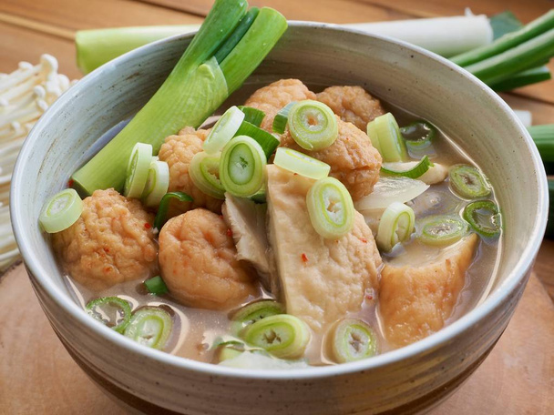 Asya yemekleri Balık güveci ve sebze, eomuk tang - Fotoğraf, Görsel