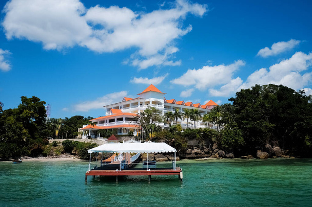 Vue sur le paradis. Concept vacances et tourisme. Tropical Resort. villa sur l'île de Levantado, République Dominicaine
 - Photo, image