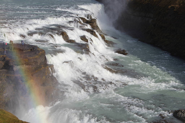 cascata in ghiandaia con arcobaleno - Foto, immagini