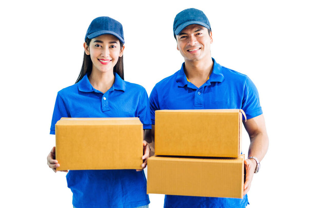 Portrait of smiling deliveryman and woman holding cardboard box  - Foto, Imagem