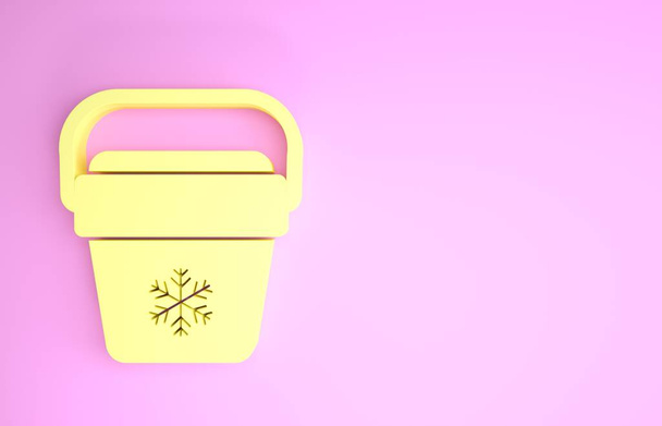 Иконка желтой сумки Cooler выделена на розовом фоне. Портативная морозильная сумка. Портативный холодильник. Концепция минимализма. 3D-рендеринг
 - Фото, изображение