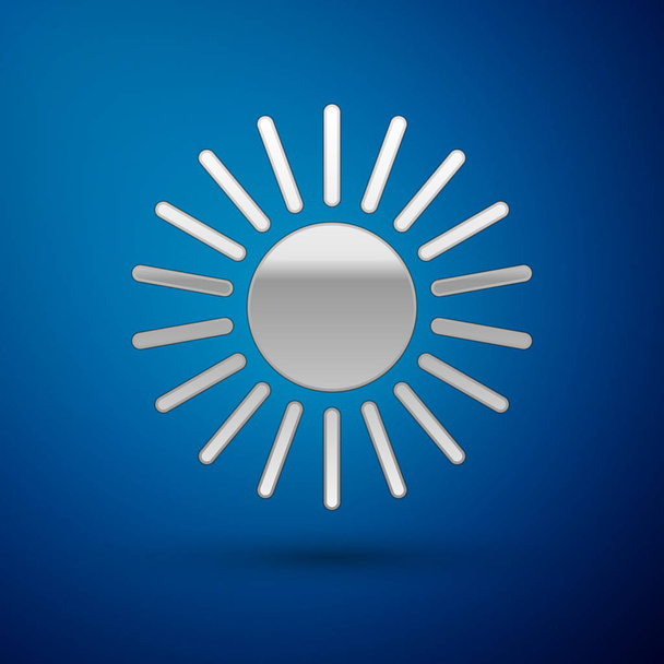 Icono Sol plateado aislado sobre fondo azul. Ilustración vectorial
 - Vector, Imagen