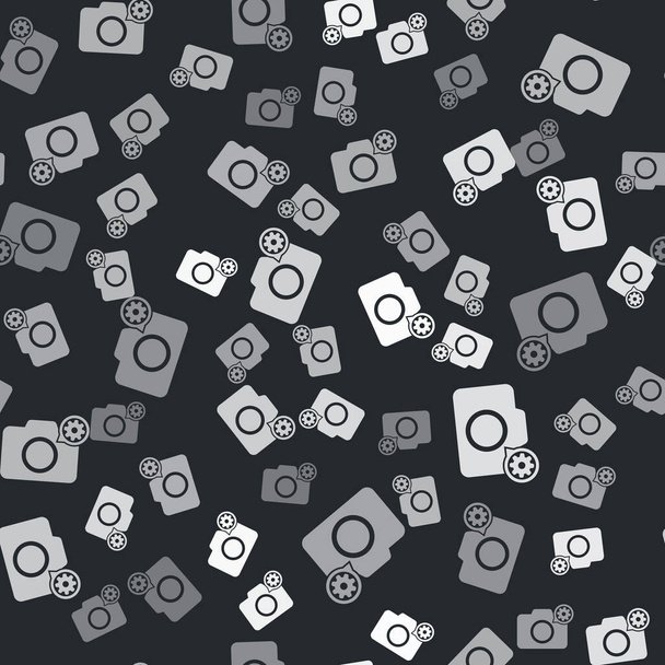 graue Fotokamera und Ausrüstungssymbol isolierten nahtlose Muster auf schwarzem Hintergrund. Anpassung App, Servicekonzept, Einstellungsmöglichkeiten, Wartung, Reparatur, Reparatur. Vektorillustration - Vektor, Bild