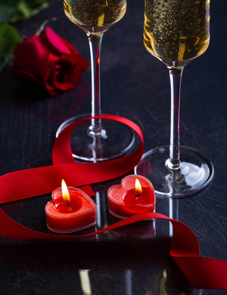 Burning Heart Shaped Valentine Candles - Fotoğraf, Görsel