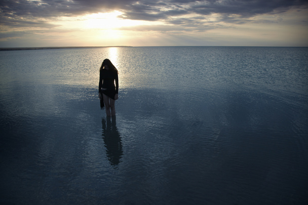 yalnızlık karanlık denizde - Fotoğraf, Görsel