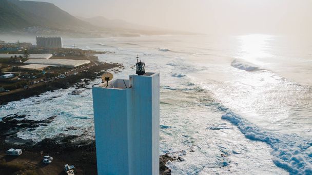 Пунта-дель-Hidalgo маяк. Пейзаж з видом на океан. Захід сонця. - Фото, зображення