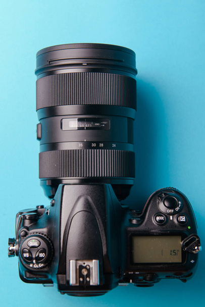 Câmera DSLR moderna profissional
 - Foto, Imagem