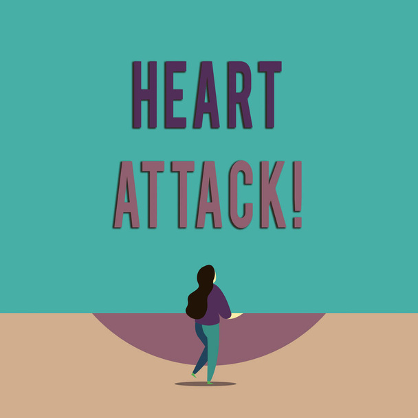 Käsiala tekstiä kirjallisesti Heart Attack. Käsite tarkoittaa äkillinen esiintyminen sepelvaltimotukos johtaa kuolemaan Pitkä kampauksen nainen seistä yhdellä jalalla nostetaan taaksepäin asentoon
. - Valokuva, kuva