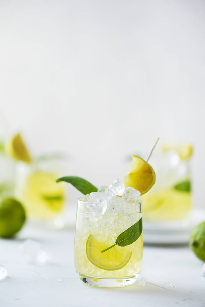 Summer cocktail with sage and lime - Valokuva, kuva