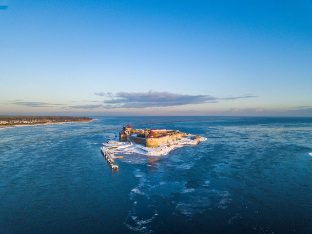 Oreshek erőd a Ladoga-tónál. Leningrád régió építészete - Fotó, kép