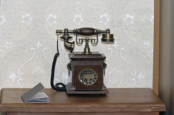 Vintage phone wood desk - Zdjęcie, obraz