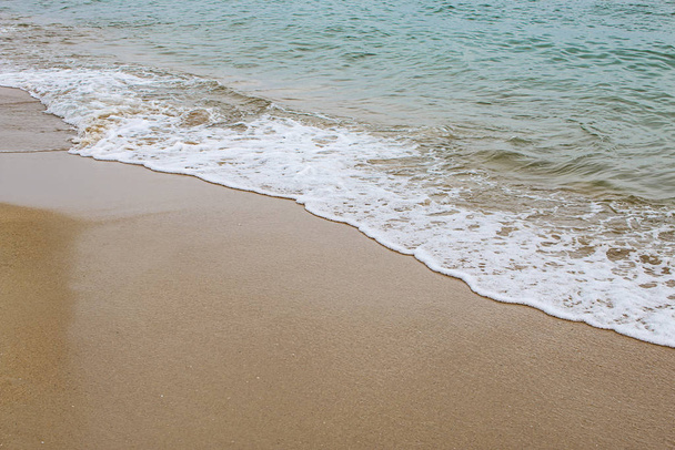 Soft waves of clear sea water on beautiful beaches. - Φωτογραφία, εικόνα