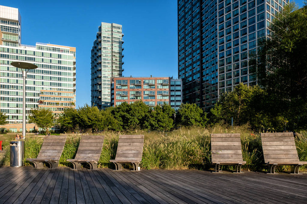 The buildings of  Long Island City view from Gantry Plaza State  - Photo, image