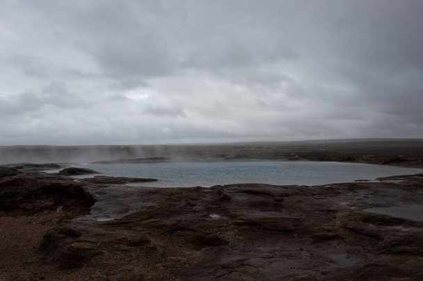 The original geysir in Iceland on a cloudy day - Zdjęcie, obraz