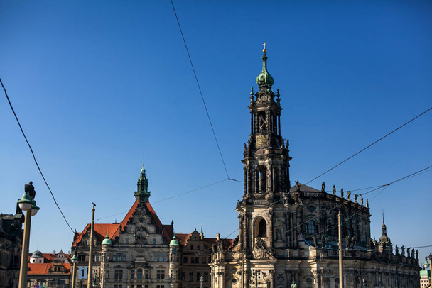 malebný pohled na městskou krajinu katedrály Nejsvětější Trojice v Drážďanech, Německo - Fotografie, Obrázek
