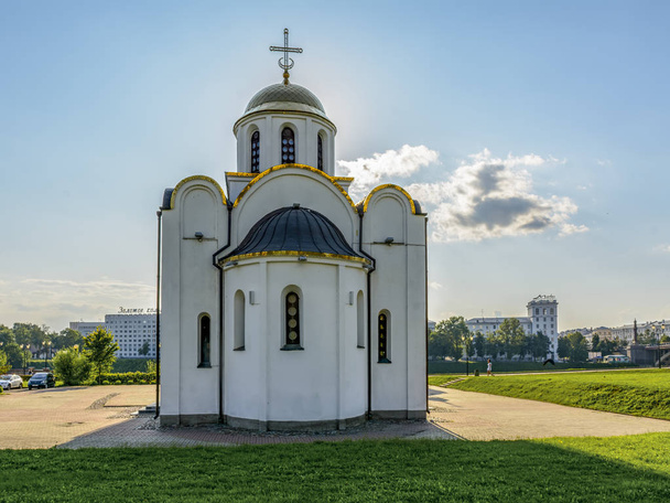 Aankondiging kerk, een monument van de oude Polotsk architectuur  - Foto, afbeelding