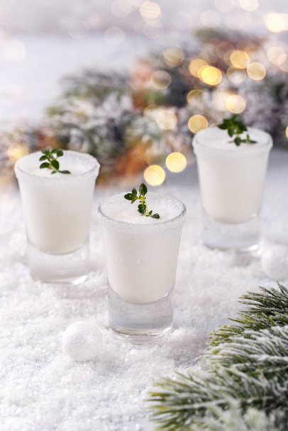 Winter-Ferienhaus-Cocktail - Foto, Bild