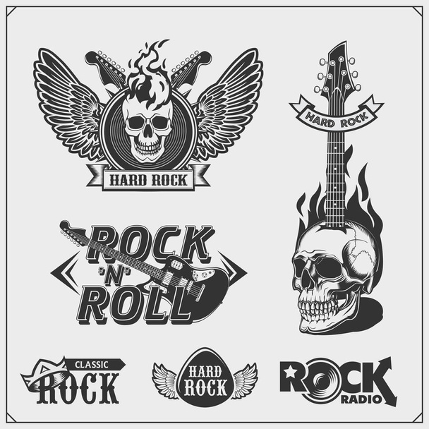 Рок-н-ролл и хард-рок музыкальные эмблемы, символы, лейблы и элементы дизайна. Печать дизайн для футболки
. - Вектор,изображение