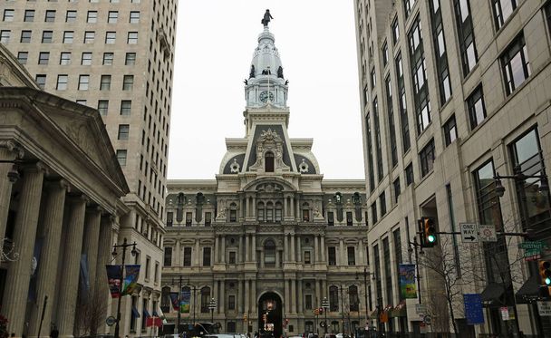 Kilátás a városházára az S Broad Streetről, Philadelphia, Pennsylvania - Fotó, kép