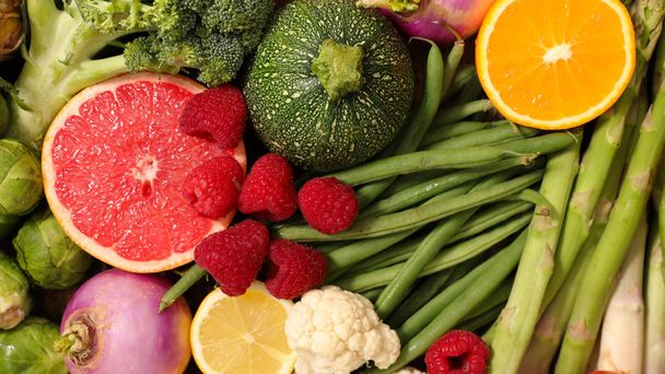 fruit and vegetable assortment- bean, zucchini, orange, grapefruit and cabbage - Foto, immagini