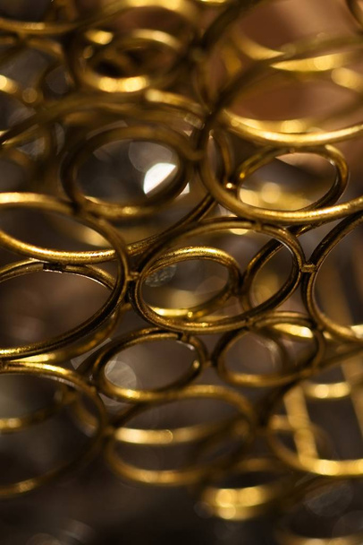 anillos en un fondo abstracto con espacio de copia
 - Foto, Imagen
