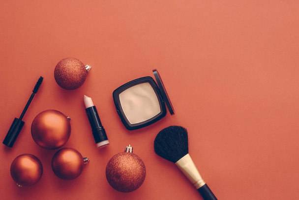 Set di trucco e cosmetici per il marchio di bellezza Sal di Natale
 - Foto, immagini
