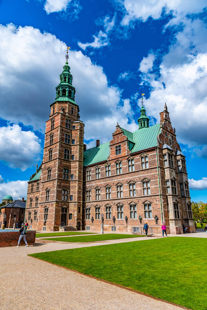 Rosenborg Slot castle in the Danish capital Copenhagen. - Valokuva, kuva