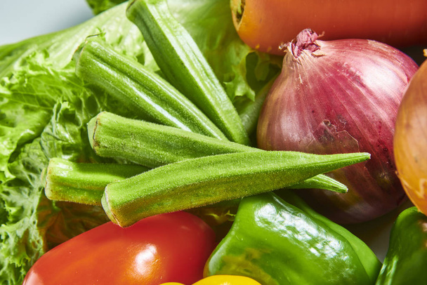 Φρέσκα και νόστιμα θρεπτικά λαχανικά - Φωτογραφία, εικόνα